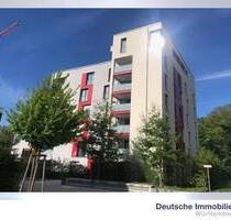 Moderne 2 12-Zimmer-Wohnung mit Balkon und Tiefgaragenplatz in Stuttgart