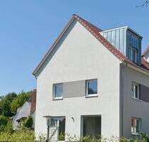 GERADLINIG: ERSTBEZUG NEUBAU-HAUS MIT BESONDERER AUSSTATTUNG UND GARTEN! - Dielheim Horrenberg