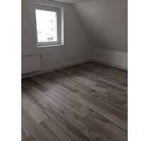 Modernisierte 3,5 ZKB Wohnung mit neuem Balkon Nähe Waldquelle, - Hildesheim West