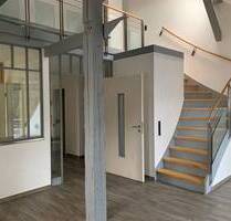Charmante DG-Wohnung mit Empore im historischen Gebäude - Bad Bramstedt