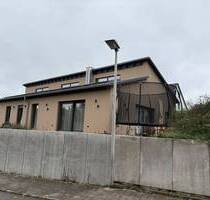 Modernes Wohnen auf einer Ebene - Bungalow mit Galerie - Crailsheim Jagstheim