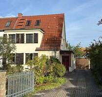 RUHIG GELEGENE, GEPFLEGTE DOPPELHAUSHÄLFTE IN DER PARKVORSTADT - SICHERN SIE SICH DIESE GELEGENHEIT JETZT! - Weimar