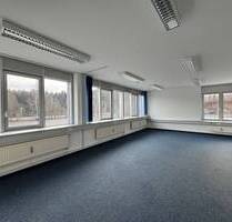 Modern arbeiten im All-inklusiv-Großraumbüro in Adelsried