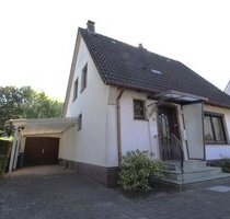Kleines, zentral gelegenes Einfamilienhaus mit Garage und Carport in Nordenham