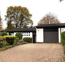 Gepflegte, helle Bungalowhälfte (ca. 170,00 m² Wfl.), auf ca. 667,00 m² Grundstück in Ehestorf - Rosengarten