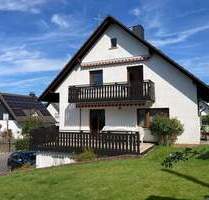 Charmantes Zweifamilienhaus in begehrter Höhenlage von Engelskirchen-Ründeroth