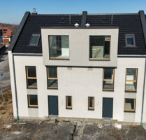 Modernes energieeffizientes Reihenmittelhaus am Hainer See - Kahnsdorf mit Carport zu verkaufen. - Neukieritzsch