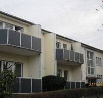 Bünde-Südlengern: großzügig geschnittene 3 Zimmerwohnung auf 2 Ebenen mit Balkon und Terrasse