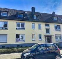 2 Gepflegte Mehrfamilienhäuser mit 12 Wohnungen und 16 Garagen - Duisburg Mittelmeiderich