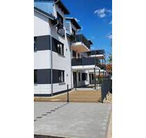 sonnige 3-Zi DG Wohnung mit Balkon Schierling -Erstbezug-