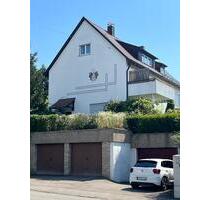 Großzügiges 1-2-Fhs. mit 2 großen Garagen und schönem Garten in guter Lage von Stuttgart-Luginsland