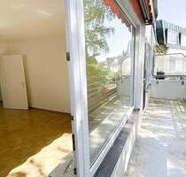 Sonnige 3-Zimmer-Wohnung mit großem Balkon in München-Harlaching
