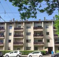 WG-TAUGLICHE 3-ZIMMER-WOHNUNG MIT BALKON IN ZENTRALER WESTSTADT-LAGE - Ulm Südliche Wagnerstr.