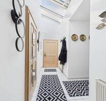 Freilassing: Riesige 1-Zi-DG-Wohnung mit 85m² Dachboden und Baugenehmigung in zentraler City-Lage