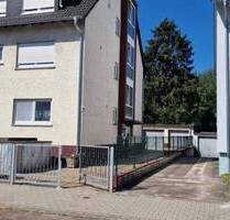 Hübsche 3-4 Zi.-Wohnung mit TGL-Bad, Balkon und Garage im 2.OG in begehrter Lage! - Dreieich Sprendlingen