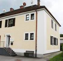 Chramante, renovierte 3-Zimmer-Wohnung mit Garten, Gartenhäuschen und Garage - Passau Heining