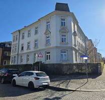 Eine gepflegte Wohnung, mit großzügigem Grundriss, in beliebter Lage, wartet auf Ihre Investition! - Dresden / Naußlitz