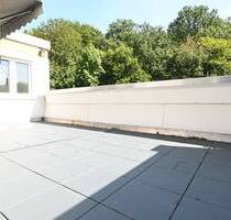 Teilmodernisierte 3-4 Zimmer Wohnung mit großer Dachterrasse in ruhiger Lage von Lev-Lützenkirchen * ca. 124,48m² - Leverkusen