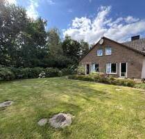 Wohnglück im Grünen, mit Bick ins Weite! Zweifamilienhaus mit ca. 4.900 m² Grundstück in Rheine