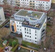 Vermietet: Charmante 2-Zimmer-Wohnung mit Aufzug und 2 Balkonen in Berlin-Pankow (Wilhelmsruh)