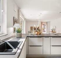 3 Zimmer-Wohnung mit eigenem Garten, Einbauküche, Full-Smart-Home und Tiefgaragenstellplatz - Wiesbaden Biebrich