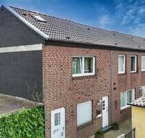 *** Eigentumswohnung mit privatem Hauseingang und überdachte Terrasse *** - Hückelhoven Hilfarth