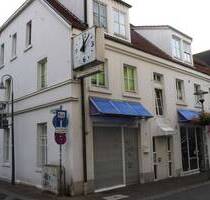 Wohn-Geschäftshaus in der Fußgängerzone in der Altstadt von Recklinghausen.