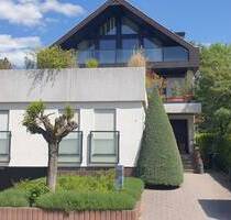 Park Immobilien - Architektenhaus mit riesigem Potenzial - Friedrichsdorf