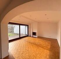 Einfamilienhaus in Bestlage mit großem Garten in Bogenhausen - München Parkstadt