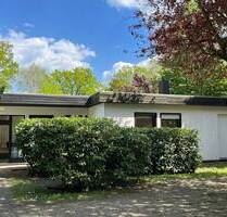 Charmanter Atrium-Bungalow in ruhiger Lage von Hamburg-Hummelsbüttel