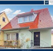 Renoviertes Altstadthaus in bester Lage mit Garten, Balkon, Hof und Garage - Nördlingen