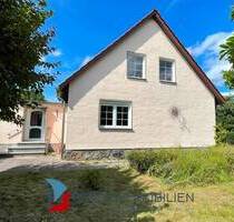 TOP- Angebot für kurze Zeit, EFH, Grdstk. ca. 3.080 m², Wfl. ca. 123 m², ländli. Lage, Einb.-Küche, Kaminofen, viel Ausb.-Res., ges. Nfl. ca. 285 m², - Schmatzin