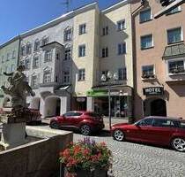 ... AIGNER - Altstadteinzeldenkmal in 1A-Lage direkt am historischen Stadtplatz ... - Mühldorf a.Inn