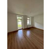 Großzügige 2-Zimmer mit Laminat, Wannenbad und Balkon in guter Lage! EBK mgl. - Chemnitz Gablenz 240