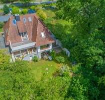 Lübeck-Travegrundstück! Großes EFH mit ELW und direktem WasserzugangBootssteg zur Trave. 2.846m² EL