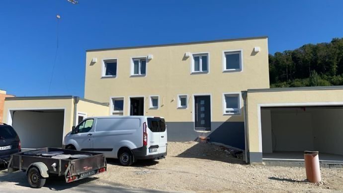 Neue DHH im Neubaugebiet Kalvarienberg - Lauchheim