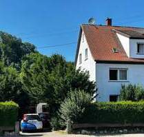 Doppelhaushälfte in Erbach mit herrlichem Garten