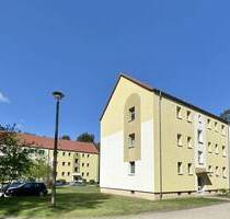 Erdgeschosswohnung mit Balkon, eigenem Garten. Ohne Käuferprovision! - Rauen