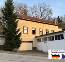 Renovierungsbedürftiges Einfamilienhaus mit Garage in Sulzbach