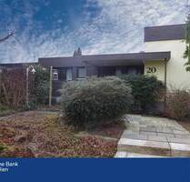 Besonderes Wohnerlebnis: Split-Level-Bungalow in begehrter Lage mit großem Garten - Neusäß