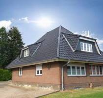 Großes,renoviertes EFH mit 230 m² Wohnfläche (+ Vollkeller) in sehr schöner, naturnaher Wohnlage (Sackgasse) von Sankt Michaelisdonn