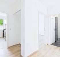 Renovierte 2-Zi.-Wohnung mit Balkon & EBK in Burgdorf