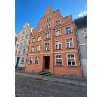 Zentral wohnen, Geschichte erleben - Ihre 3-Zimmer-Wohnung im Herzen der Altstadt von Stralsund!
