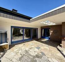 RESERVIERT: Bungalow mit Einliegerwohnung - Lage