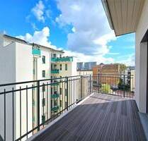 Erstbezug nach Kernsanierung- 4 Zimmerwohnung, Bad mit Wanne und Dusche, Balkon, Fußbodenheizung und Stellplatz - Halle (Saale) Südliche Innenstadt