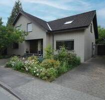 Viel Platz zum Wohnen und Wohlfühlen - Einfamilienhaus mit Einliegerwohnung - Salzkotten Upsprunge