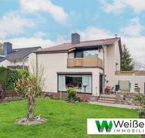 Charmantes Einfamilienhaus mit 5 Zimmern, 235 m² Wohn- und Nutzfläche, Garage & 2 Balkonen in Oelixdorf