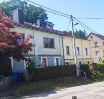 2 Doppelhaushälften mit viel Platz und großzügigem Garten - Mülsen Neuschönburg