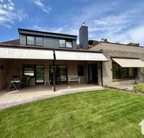 Weniger als 3 Kilometer von der Innenstadt entfernt - Zweifamilienhaus in bester Lage von Osnabrück