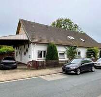 Geräumiges Einfamilienhaus mit Nebengebäude im Zentrum von Meine